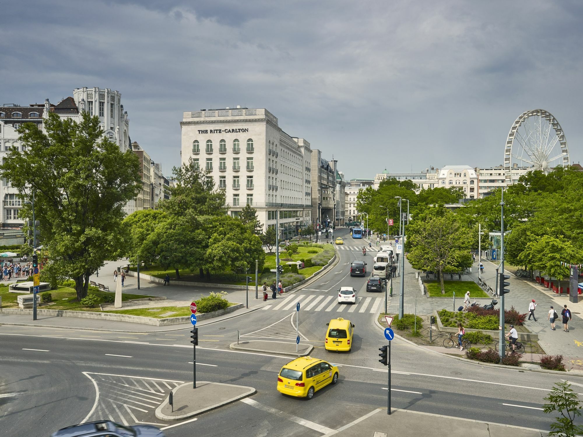 7Seasons Central Suites Budapest Exterior photo